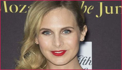 
                              'Hollywood Hillbillies' Star: I'm Transgender
                    
                          'Hollywood Hillbillies' Star
                          I'm Transgender
                      
        
        
          
                          
                EXCLUSIVE
              
                        
              
                
                                  4
                              
            
            
              
                
              
            
          

                      8/2/2016 2:40 PM PT
                  
      